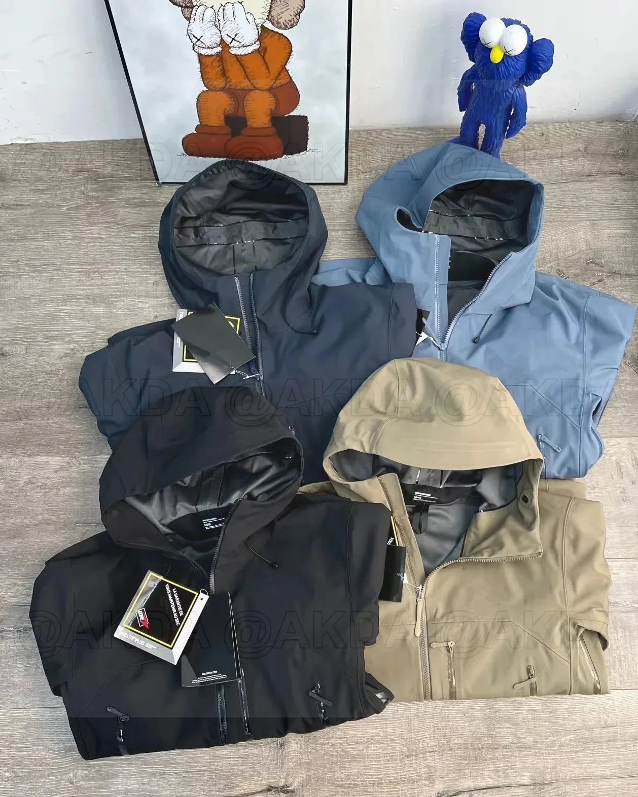 Three Layer Outdoor Waterproof Windbreaker Jacket For Hiking And Skiing