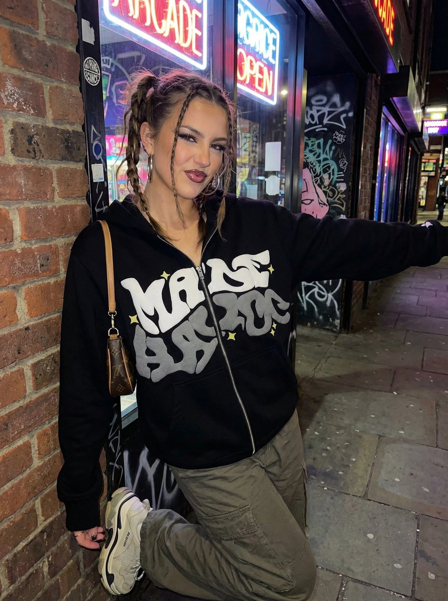 Unisex Graffiti Bubble Letter Zip Up Hoodie For Streetwear