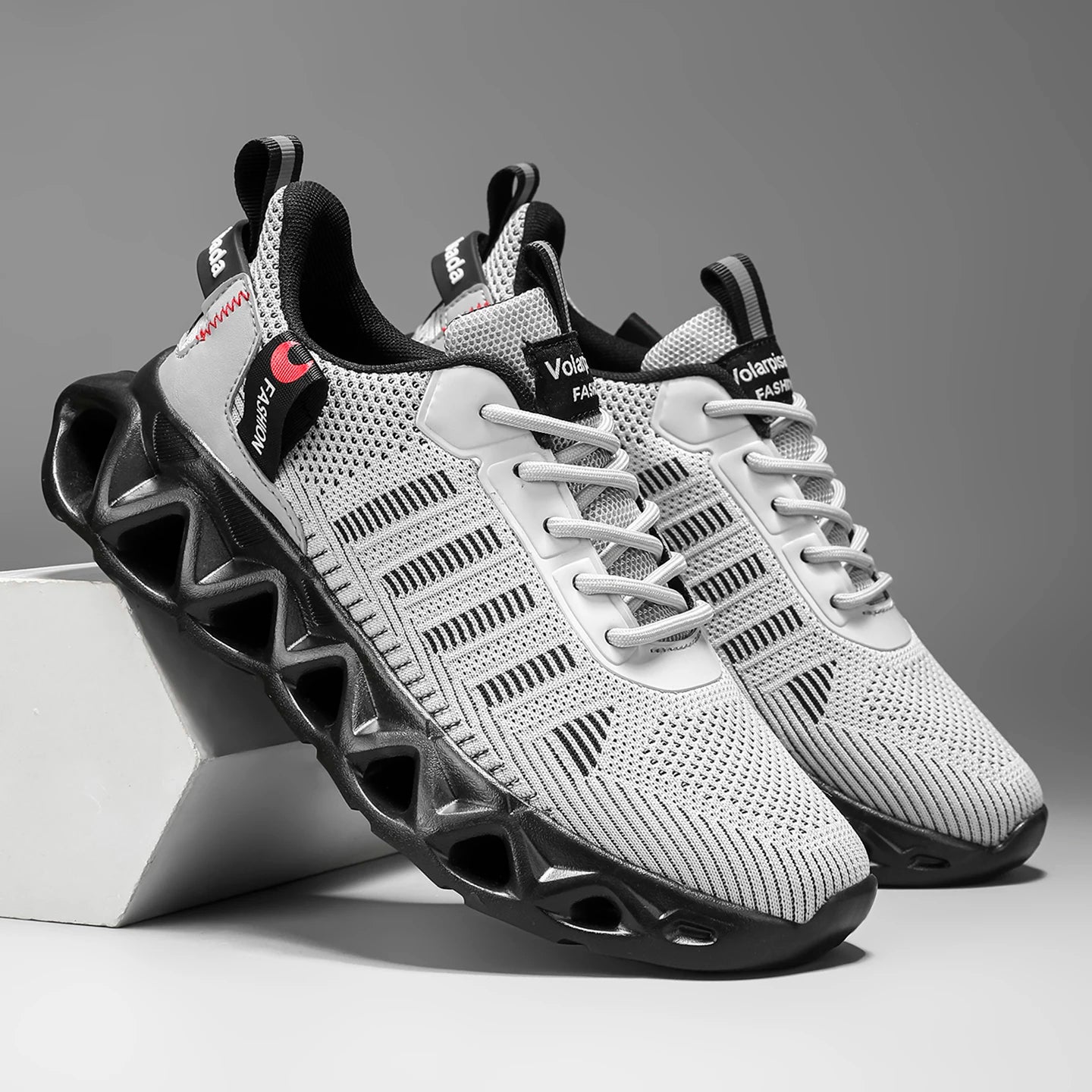 Striped Unisex Breathable Mesh Sneakers With Non-slip Thick Sole For Running