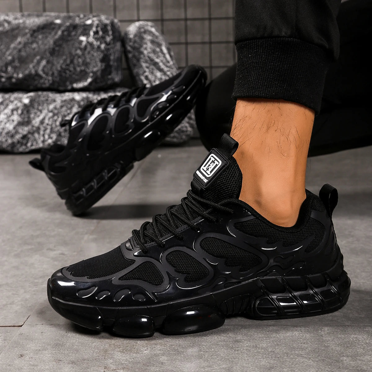 Men Outdoor Casual Shoes With Breathable Insole And Anti Slip