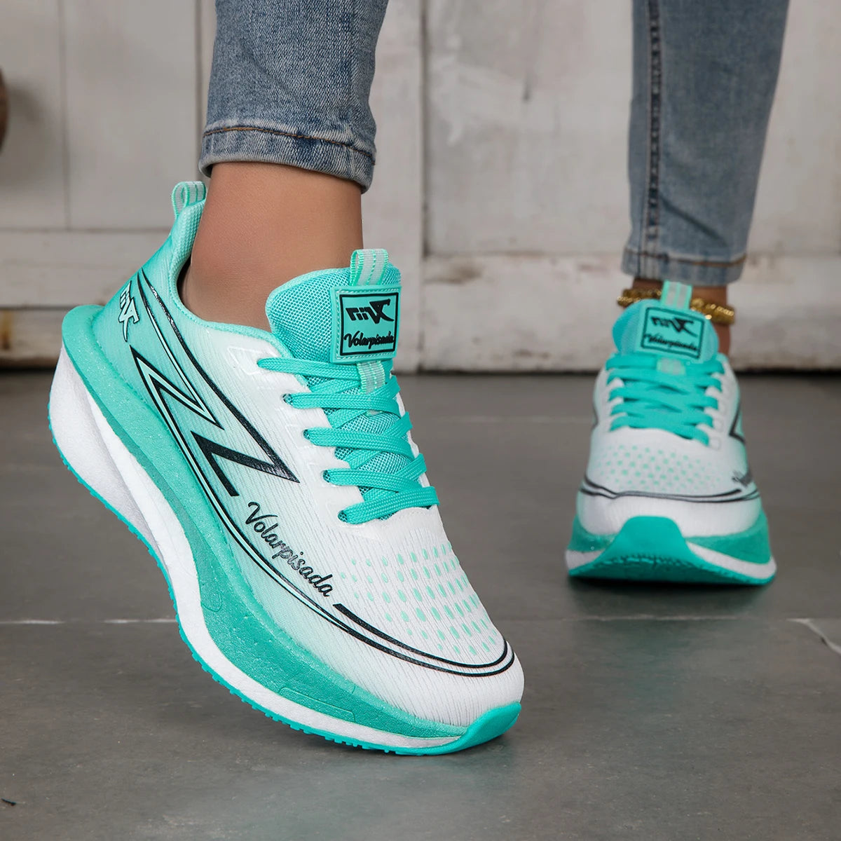 Unisex Gradient Lightning Running Shoes Breathable Mesh Cushion