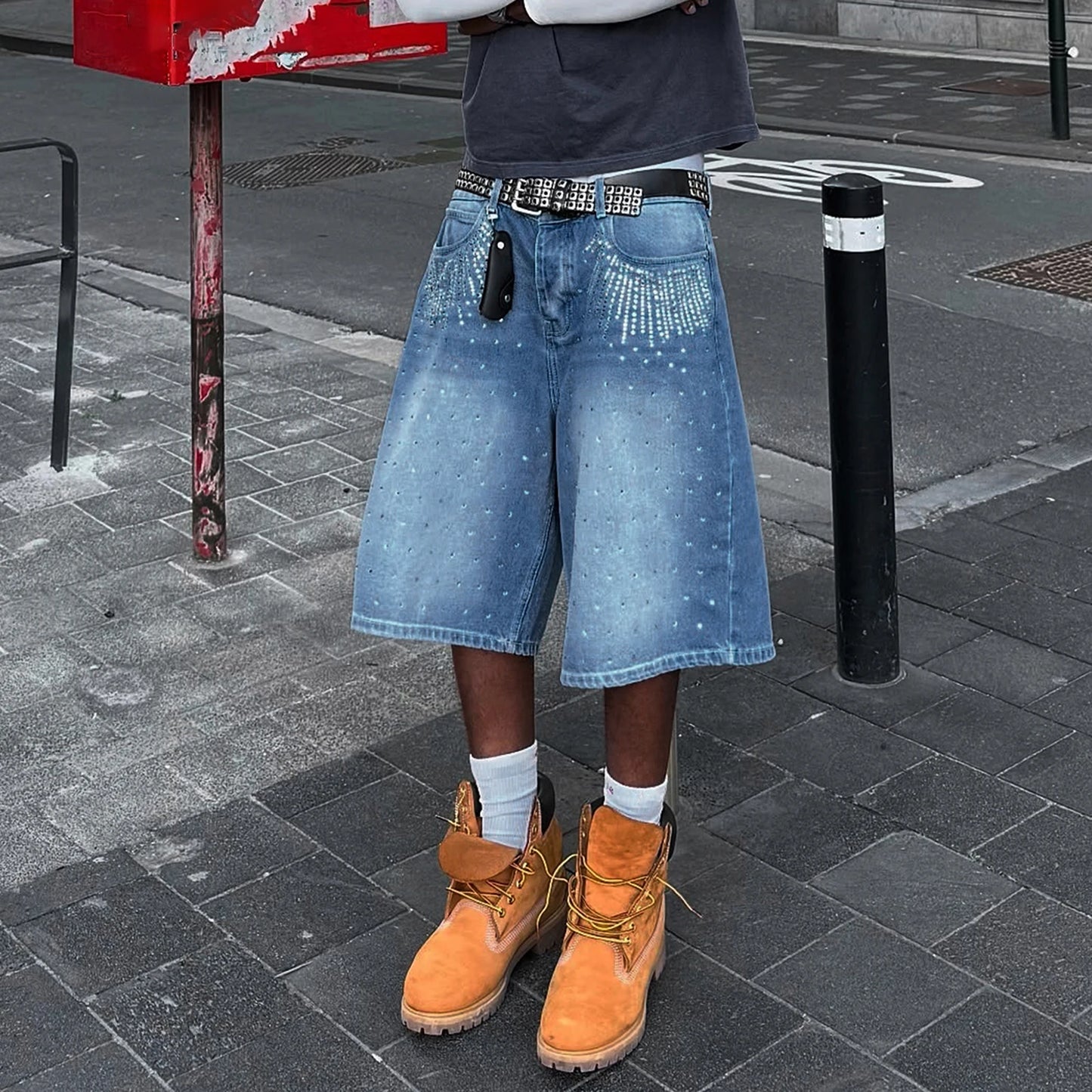Men's Denim Shorts With Distressed Details And Frayed Hem