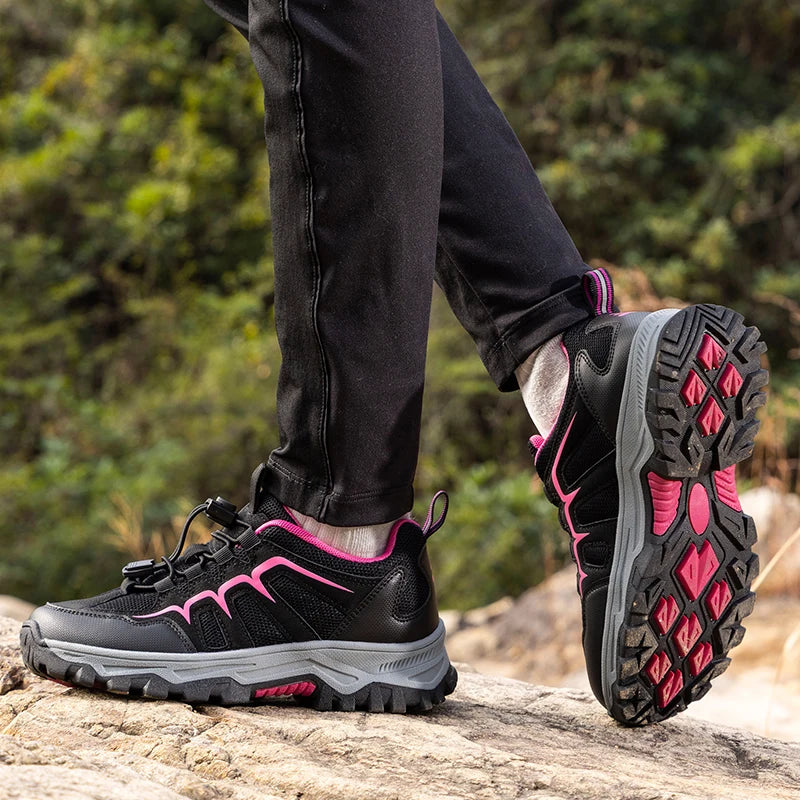 Yuyin Lightweight Breathable Outdoor Hiking Shoes For Men And Women