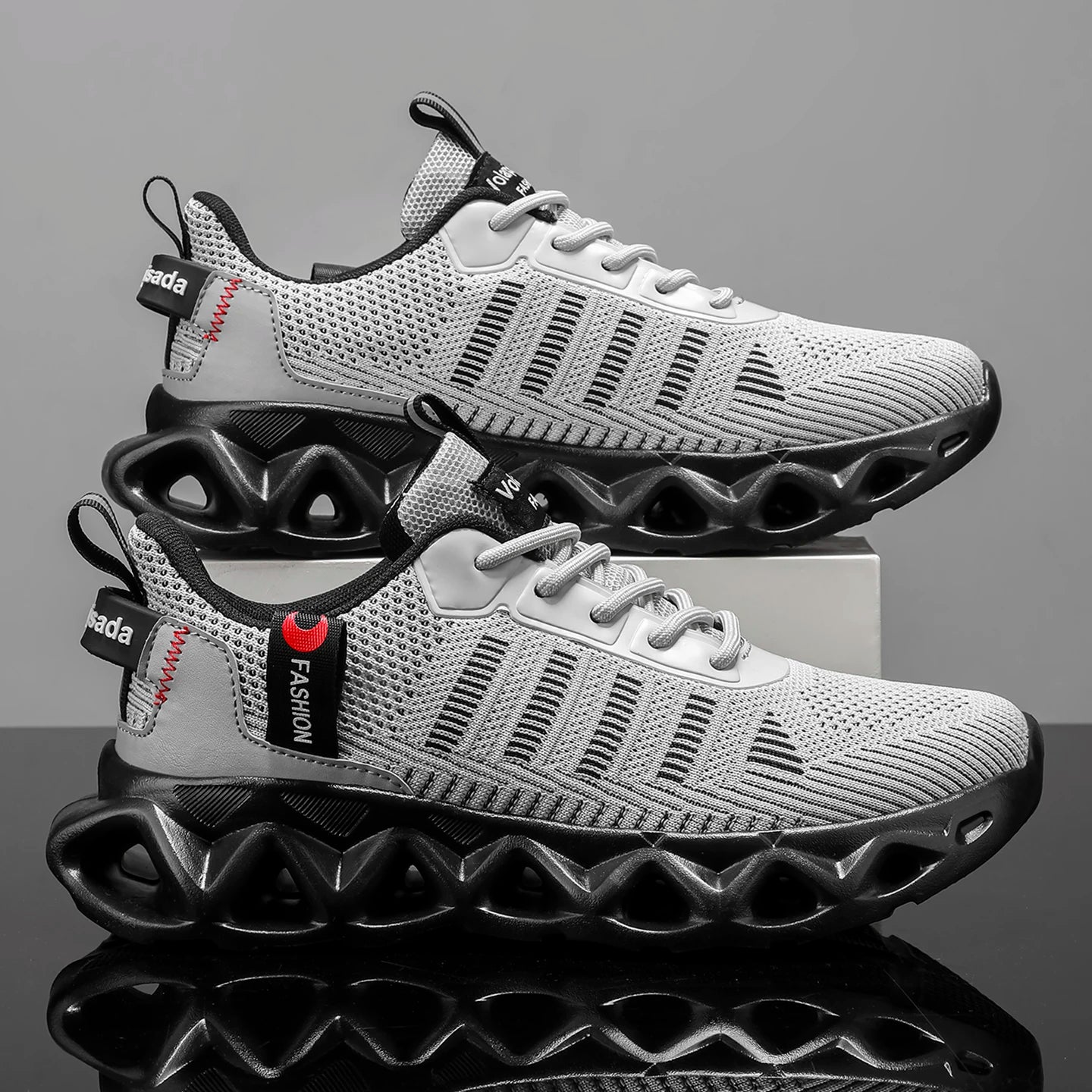 Striped Unisex Breathable Mesh Sneakers With Non-slip Thick Sole For Running