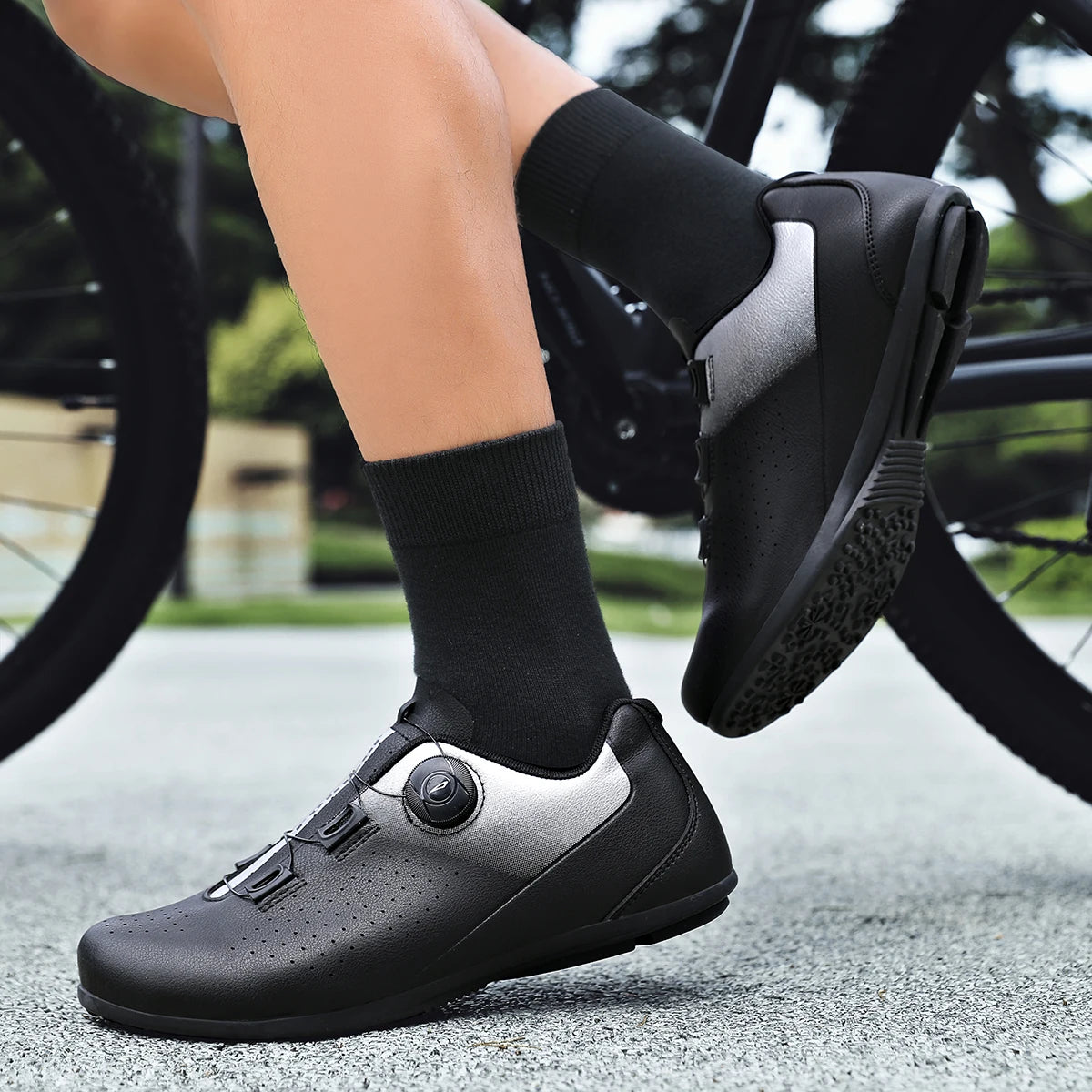 Yuyin Men's And Women's Road Cycling Shoes With Self-Locking Cleats