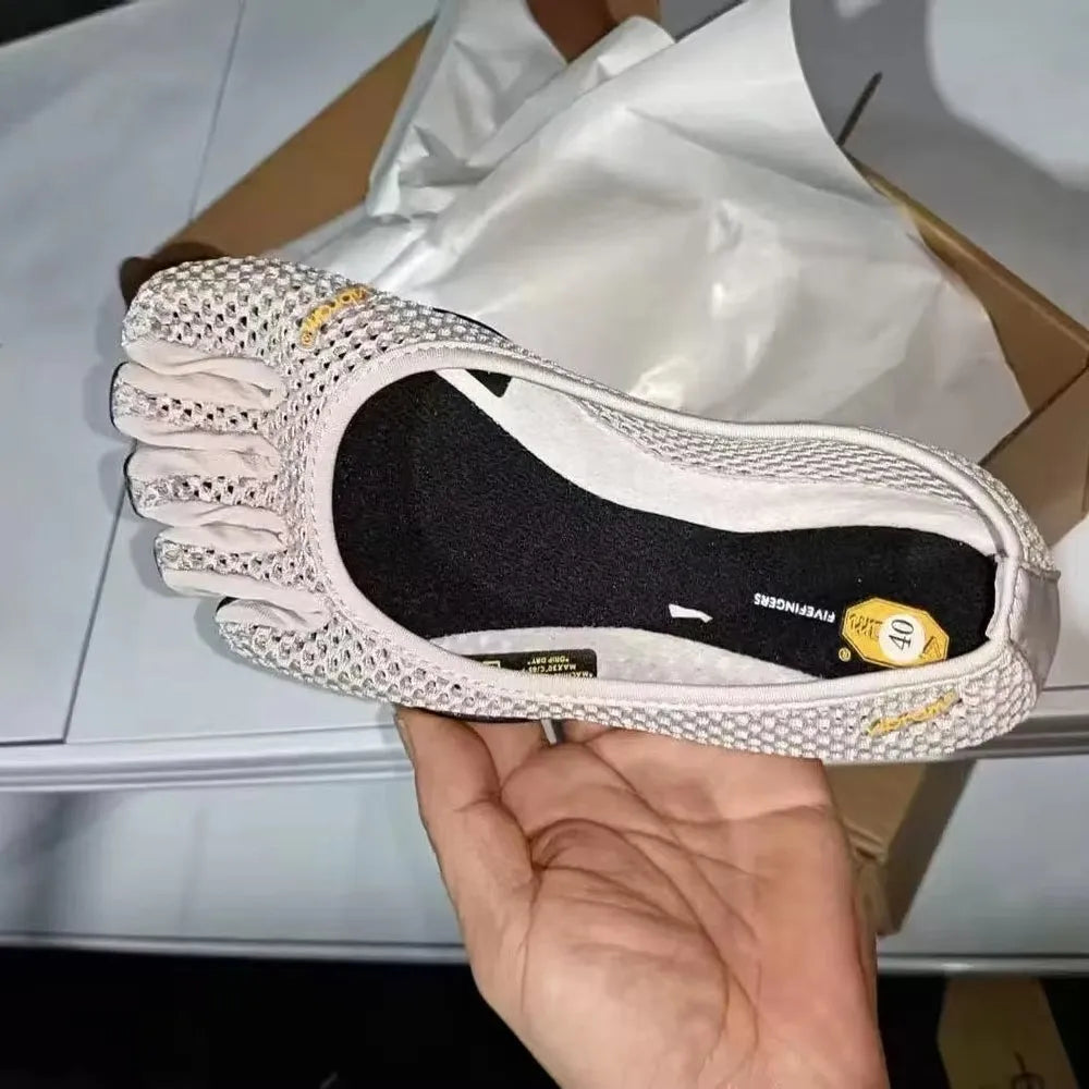 Lightweight Breathable Five Toe Sneakers for Yoga and Outdoor Activities