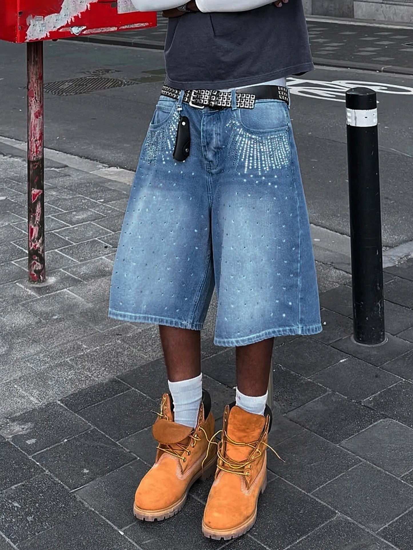 Men's Denim Shorts With Distressed Details And Frayed Hem