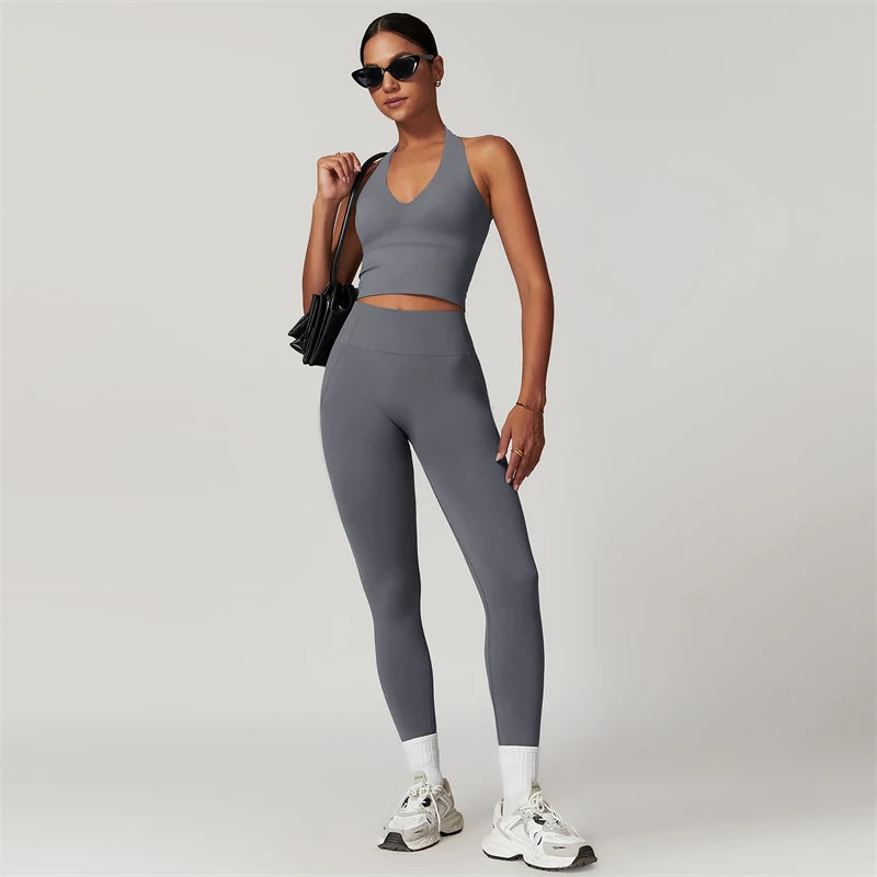 Women's Yoga Set With Crop Top And Leggings For Training