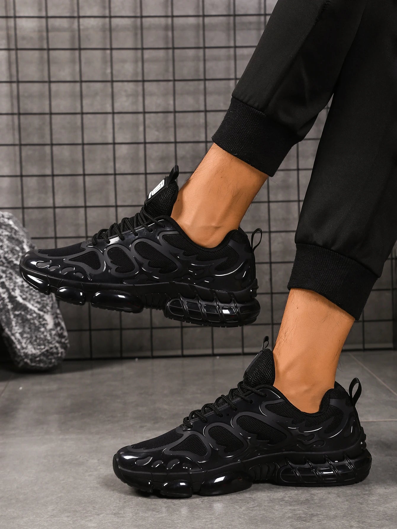Men Outdoor Casual Shoes With Breathable Insole And Anti Slip