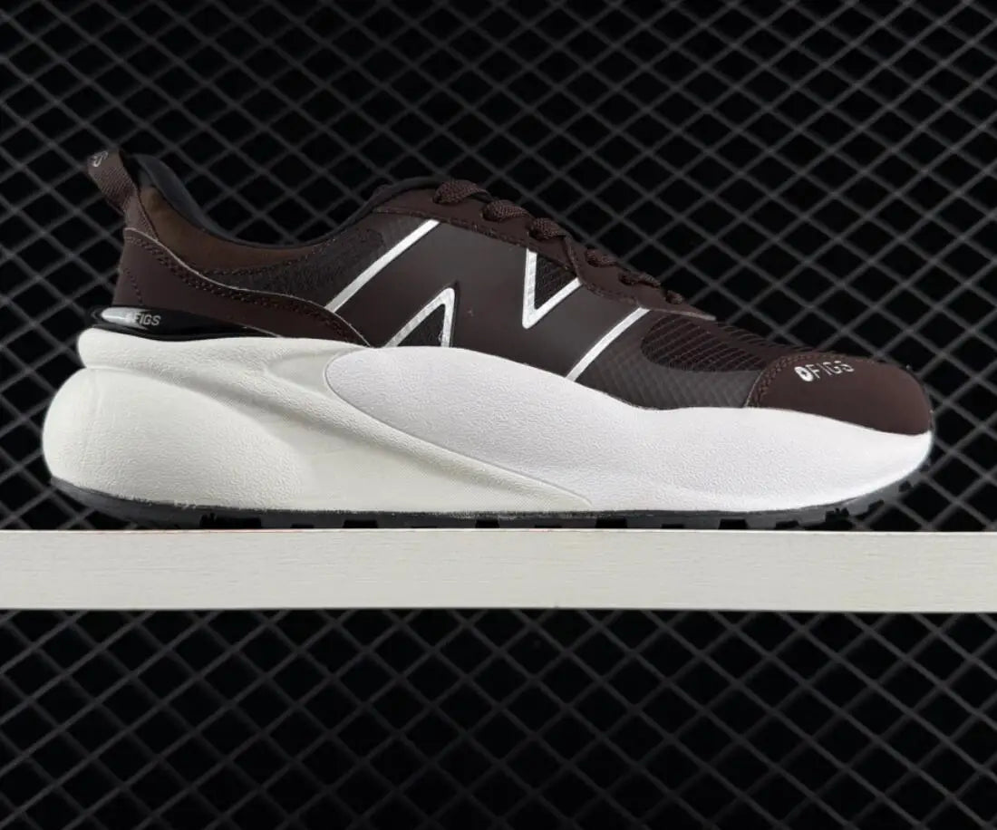 Retro Running Shoes Unisex Anti Slip Wear Resistant Casual Sneaker