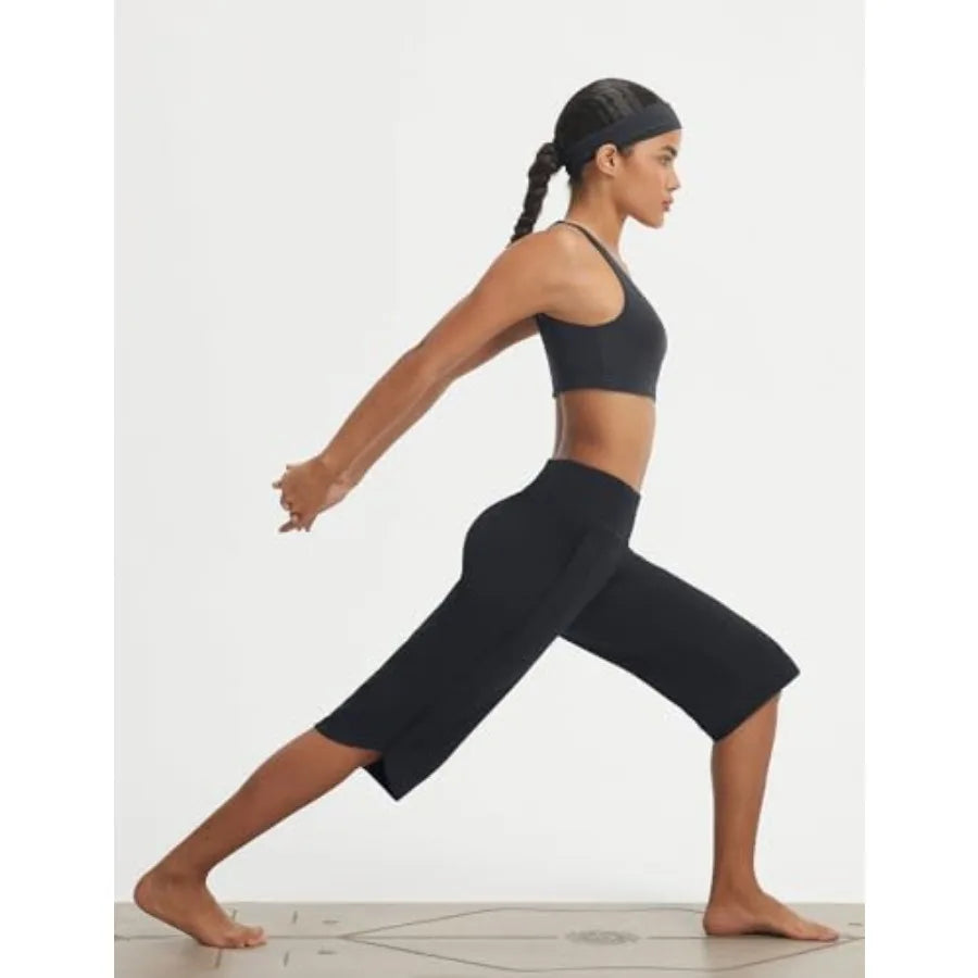 Womens Capri Pants with Pockets Straight Leg Yoga Capris Leggings 17" Mid-Calf Capris Workout Summer