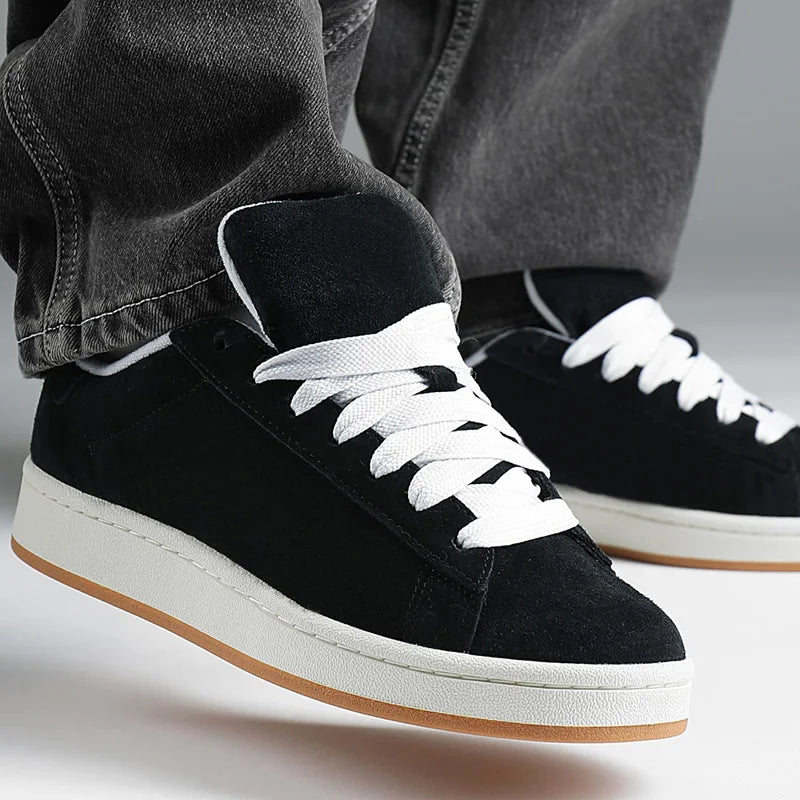 Hot Sell Men Running Shoes Cloud White Core Black Sports Women Sneakers Trainers Classic Soccer Unisex Casual Shoe Top with Box