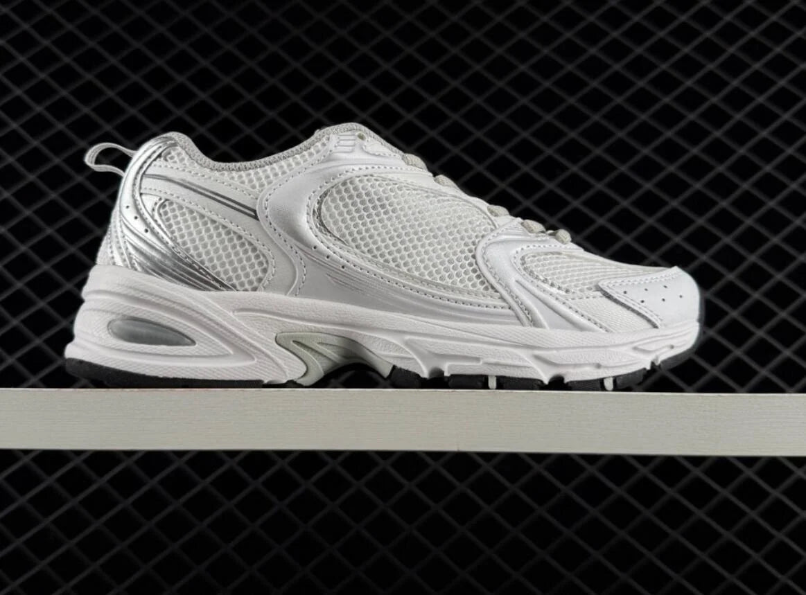 Unisex Reflective Low Top Lightweight Running Shoes