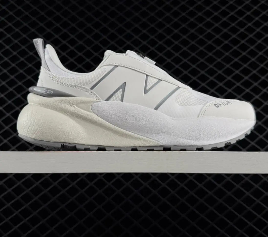 Retro Running Shoes Unisex Anti Slip Wear Resistant Casual Sneaker