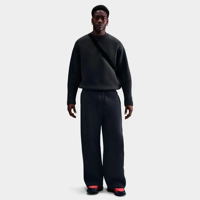 Nike | Men's Nike Tech Fleece Loose Fit Crewneck Sweatshirt