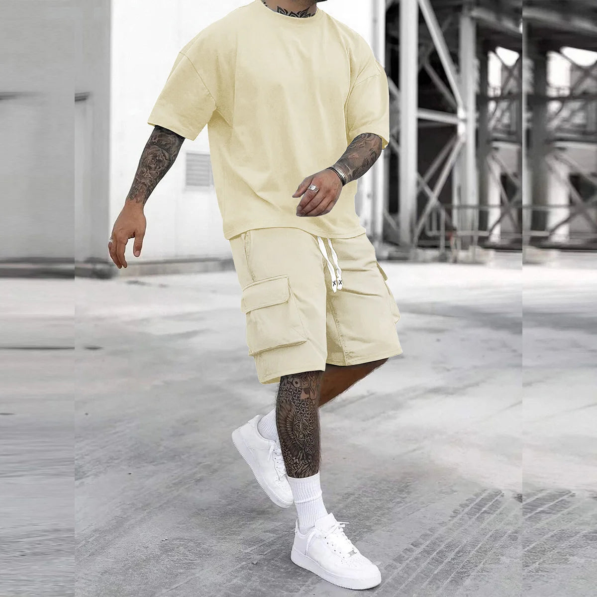 Men's Multi Pocket Cargo Pants And Short Sleeve T Shirt