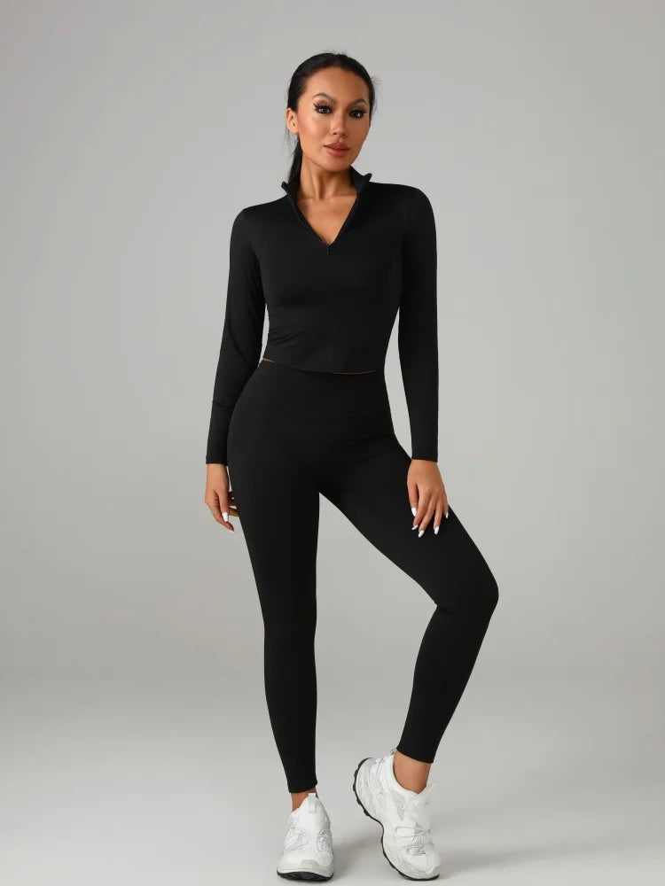 Black And White Women's Yoga Set, Fitted Solid Activewear
