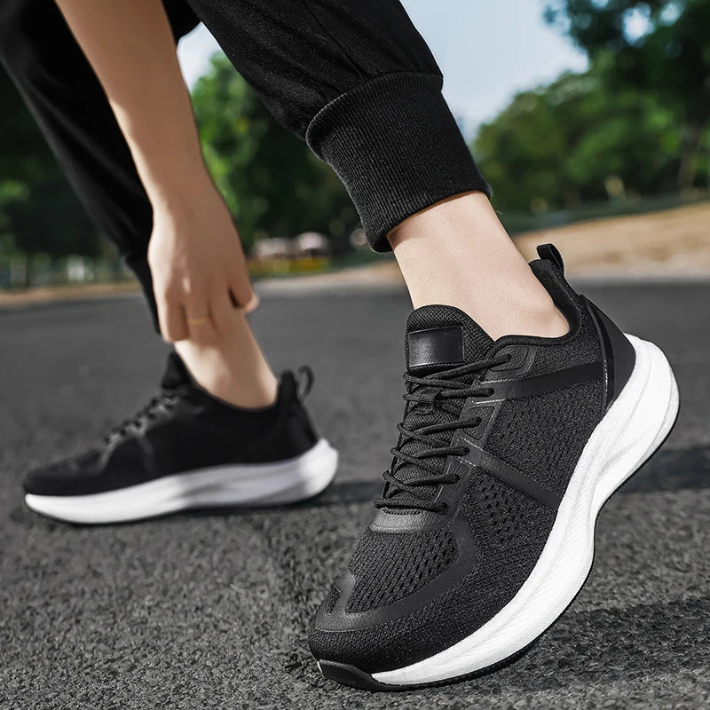 Mens Sports Shoes Outdoor Mesh Casual Breathable Anti Slip Road Running Shoes Shock-absorbing Rebound Fitness Shoes for Men