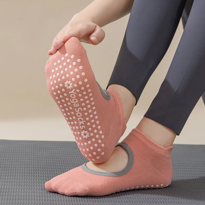 Non-Slip Yoga Pilates Socks With Silicone Grip Sweat-Absorbent Breathable