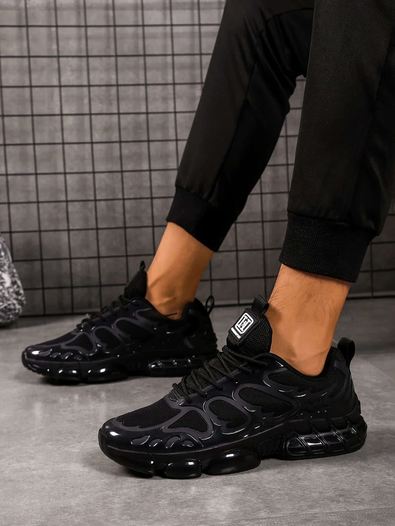 Men Outdoor Casual Shoes With Breathable Insole And Anti Slip