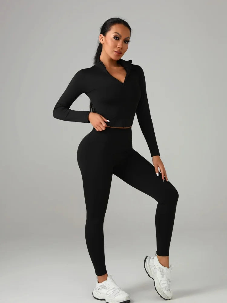 Black And White Women's Yoga Set, Fitted Solid Activewear