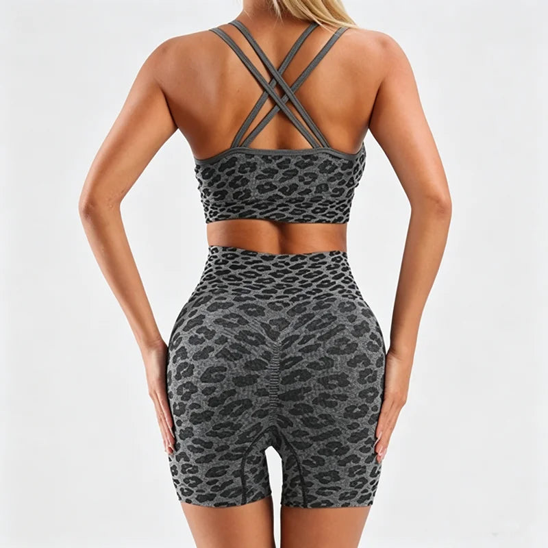 Leopard Print Women's 2 Piece Yoga Tracksuit Set For Workout