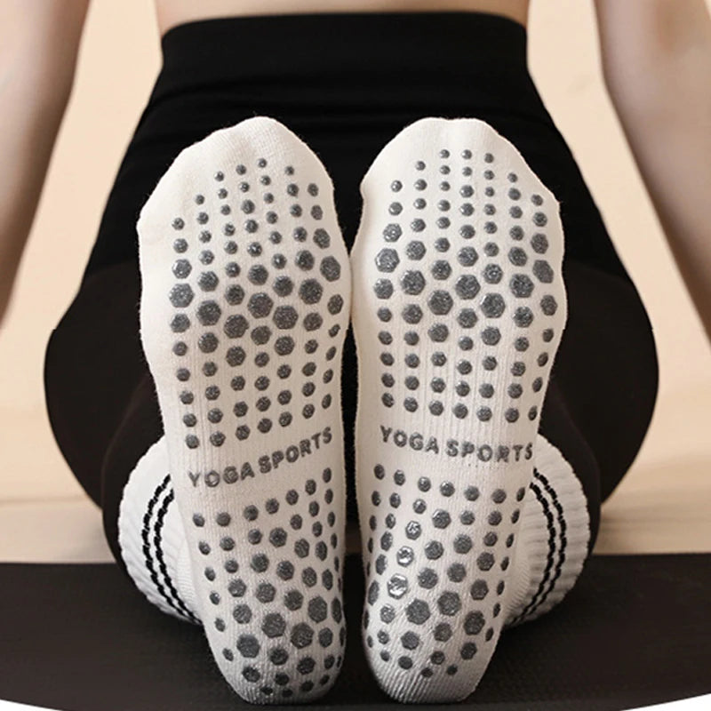 Non-Slip Cotton Yoga Socks With Grip For Pilates And Ballet