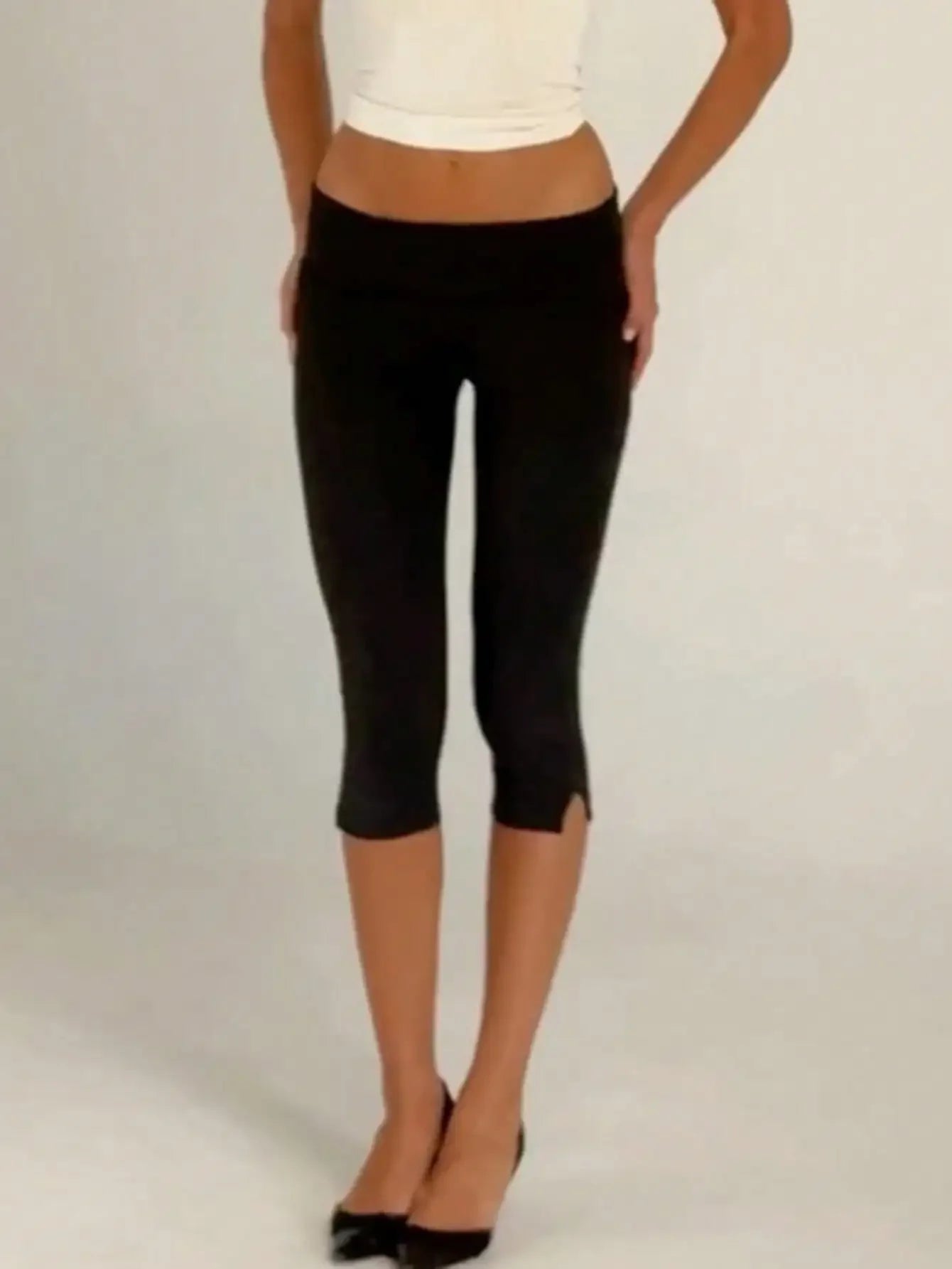 Women's Y2K Low Waist White Capri Leggings Fold Over Waistband Split Hem Solid Color Slim Fit Stretchy Cropped Leggings Buttery