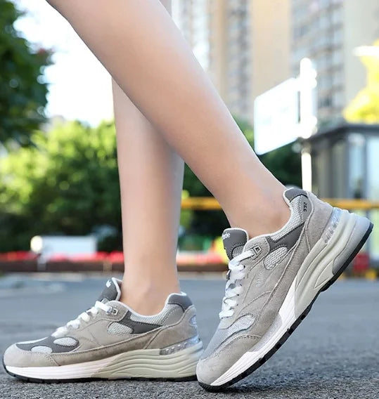 Unisex Mesh Retro Running Shoes Breathable Anti Slip Casual Footwear