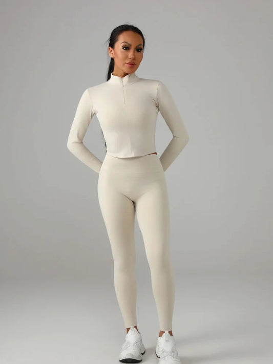 Black And White Women's Yoga Set, Fitted Solid Activewear