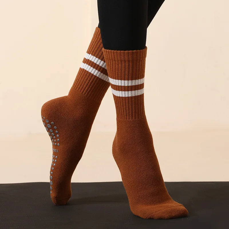 Non-Slip Cotton Yoga Socks With Grip For Pilates And Ballet