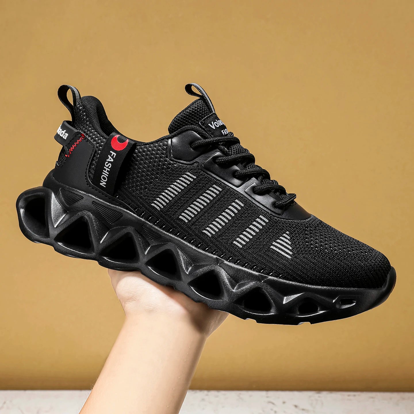 Striped Unisex Breathable Mesh Sneakers With Non-slip Thick Sole For Running